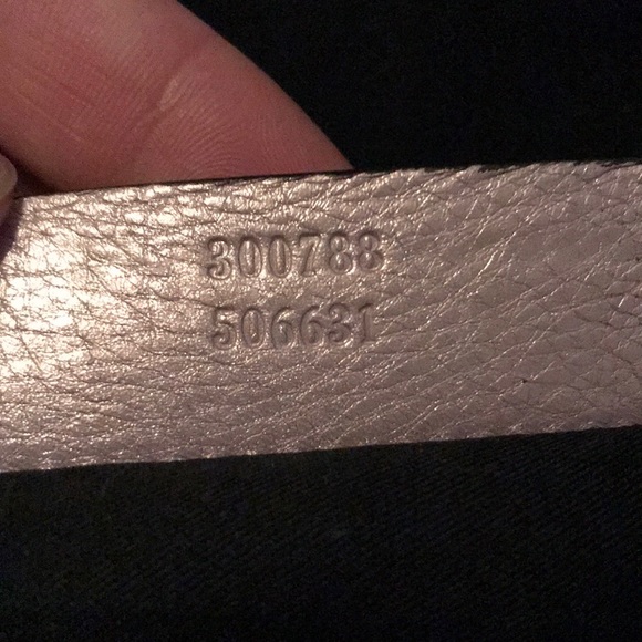 Authentic Alexander McQueen Lambskin de manta😍 - Picture 5 of 8